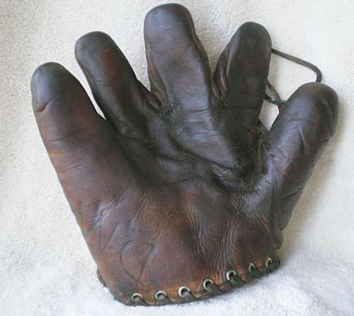 Babe Ruth Spalding Home Run Special Brown Lefty Front